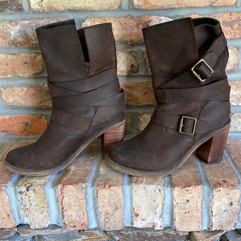 Leather wrap boots - Picture 4 of 6